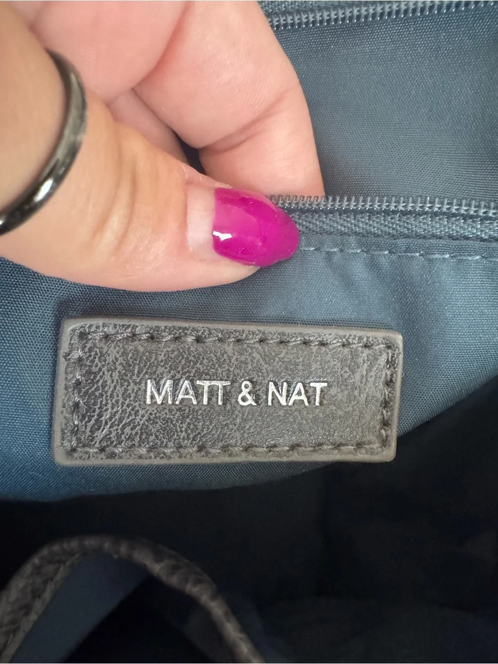 Matt & Nat sleek vegan